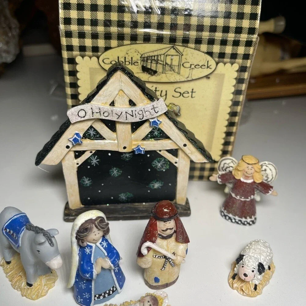 7‎ piece nativity set